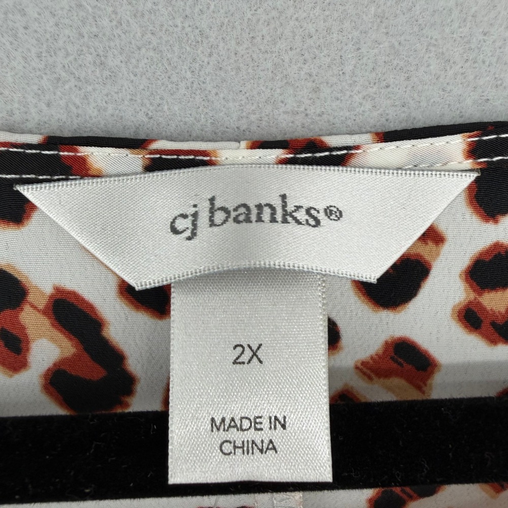 CJ Banks Womens 2X Leopard Tropical Floral Sleeveless Blouse Pleated Neck NWT - Picture 3 of 7